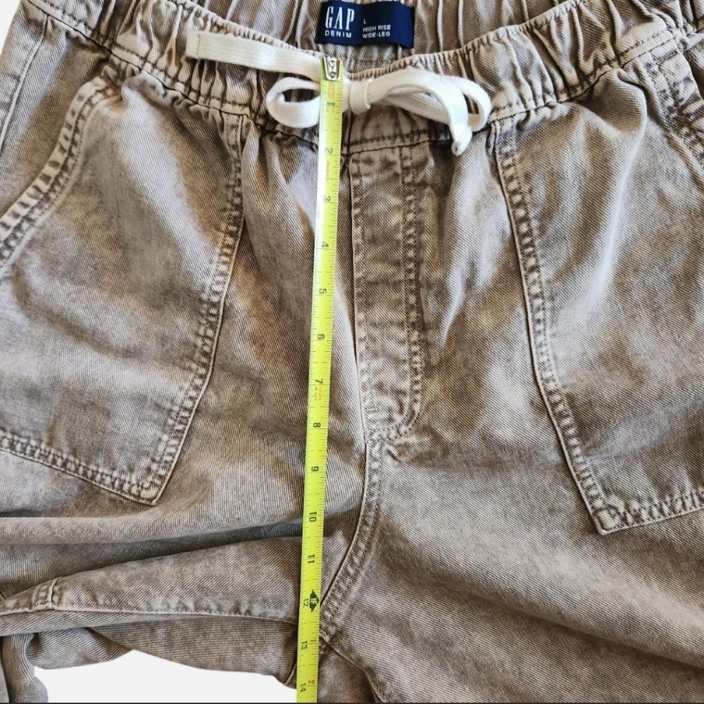 GAP Wide Leg Utility Pants in Taupe - Picture 6 of 8